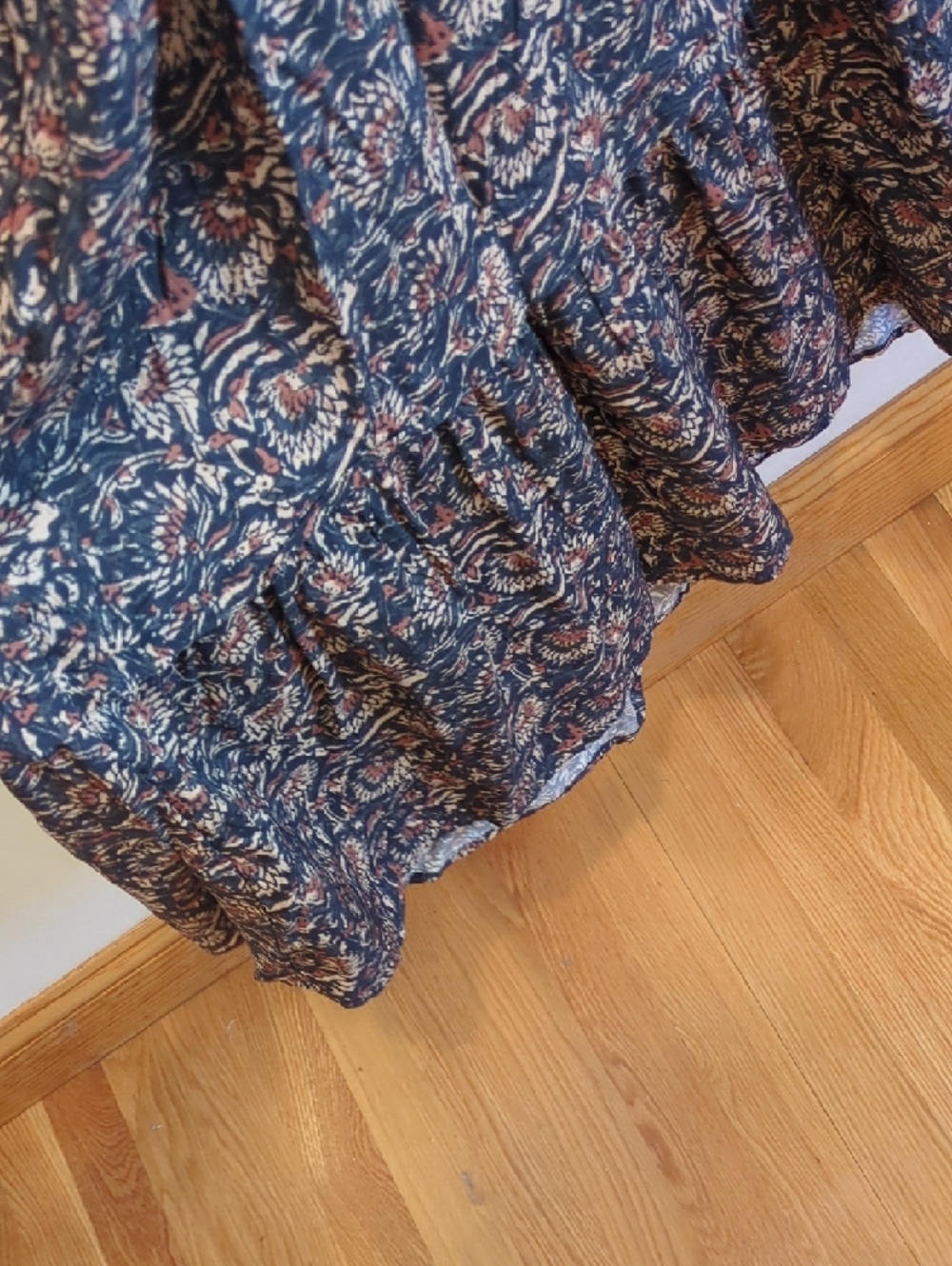 Faherty Navy Brown Floral V-Neck Maxi Dress Size Large Boho Cottage Beachy - Picture 6 of 9